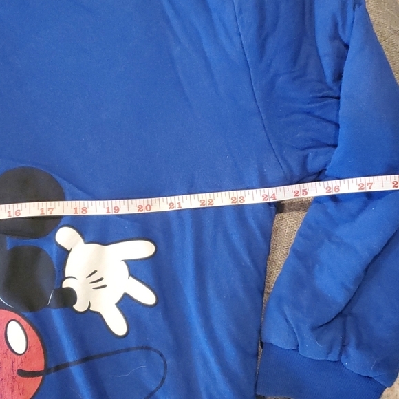 Forever 21 Mickey Mouse sweatshirt - Picture 5 of 10